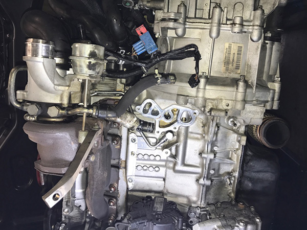 BMW　MINICooperS(R56)エンジンオイル漏れ修理